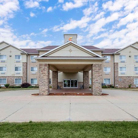Comfort Suites Сідар-Фолс Екстер'єр фото